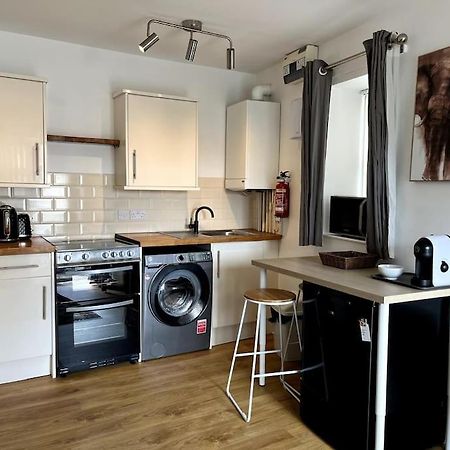 Апартаменты Flat In The Heart Of Newquay Ньюки Экстерьер фото