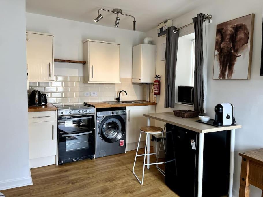 Апартаменты Flat In The Heart Of Newquay Ньюки Экстерьер фото